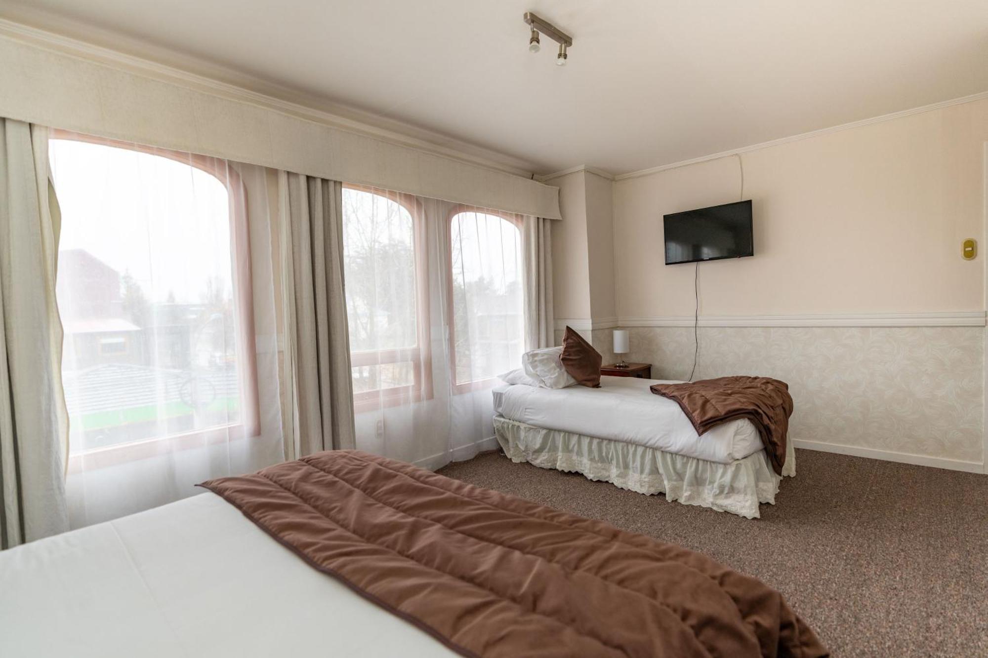 Darwin Hotel Puerto Natales Eksteriør bilde